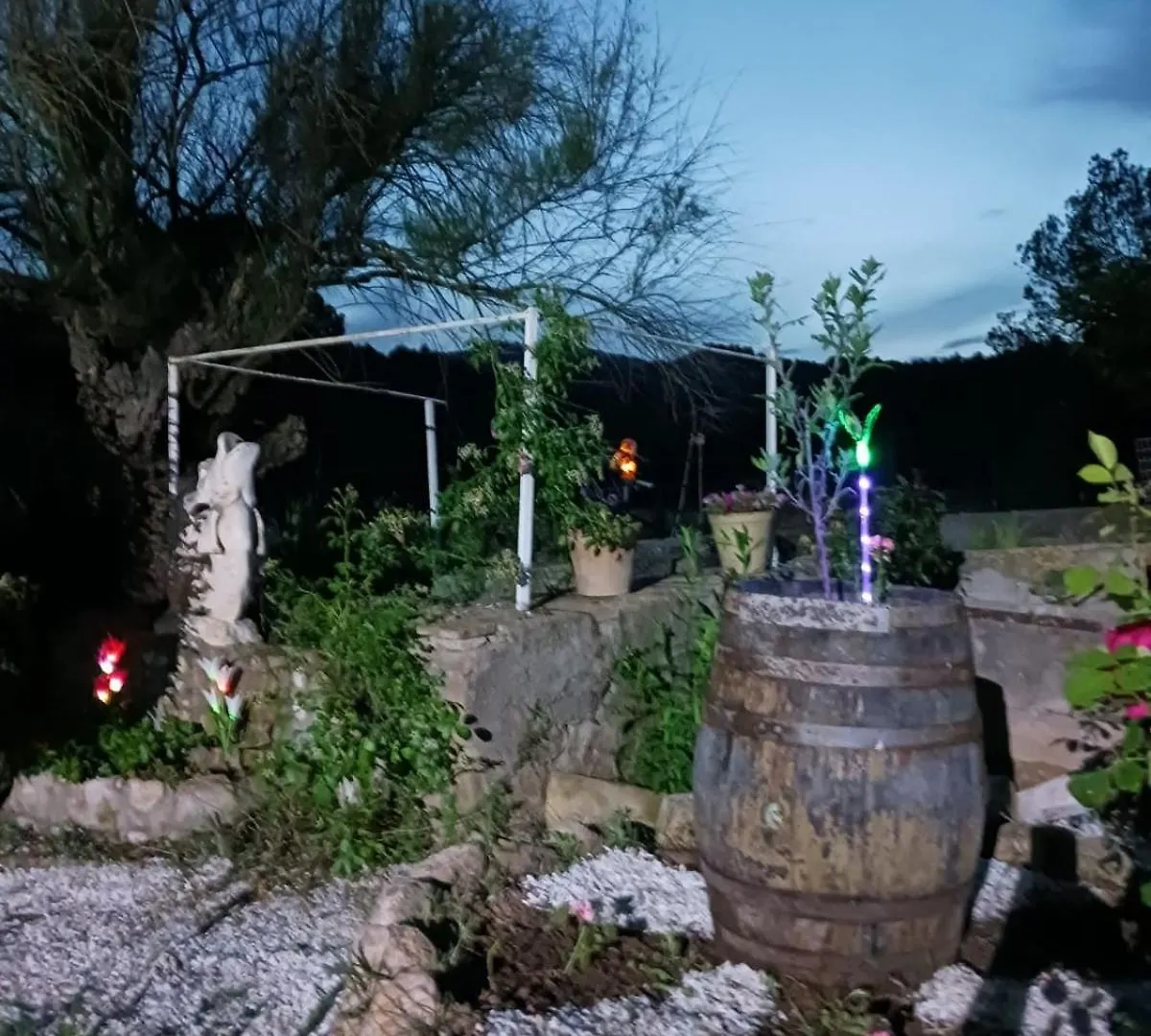 Mas Set-Rengs Agroturisme - Completo Guardiola de Font-Rubi